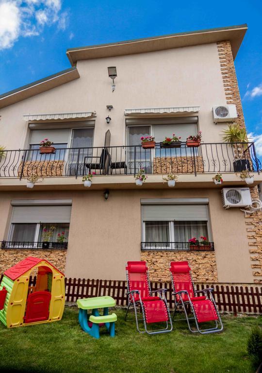 Floare De Iris Hotel Vama Veche Luaran gambar