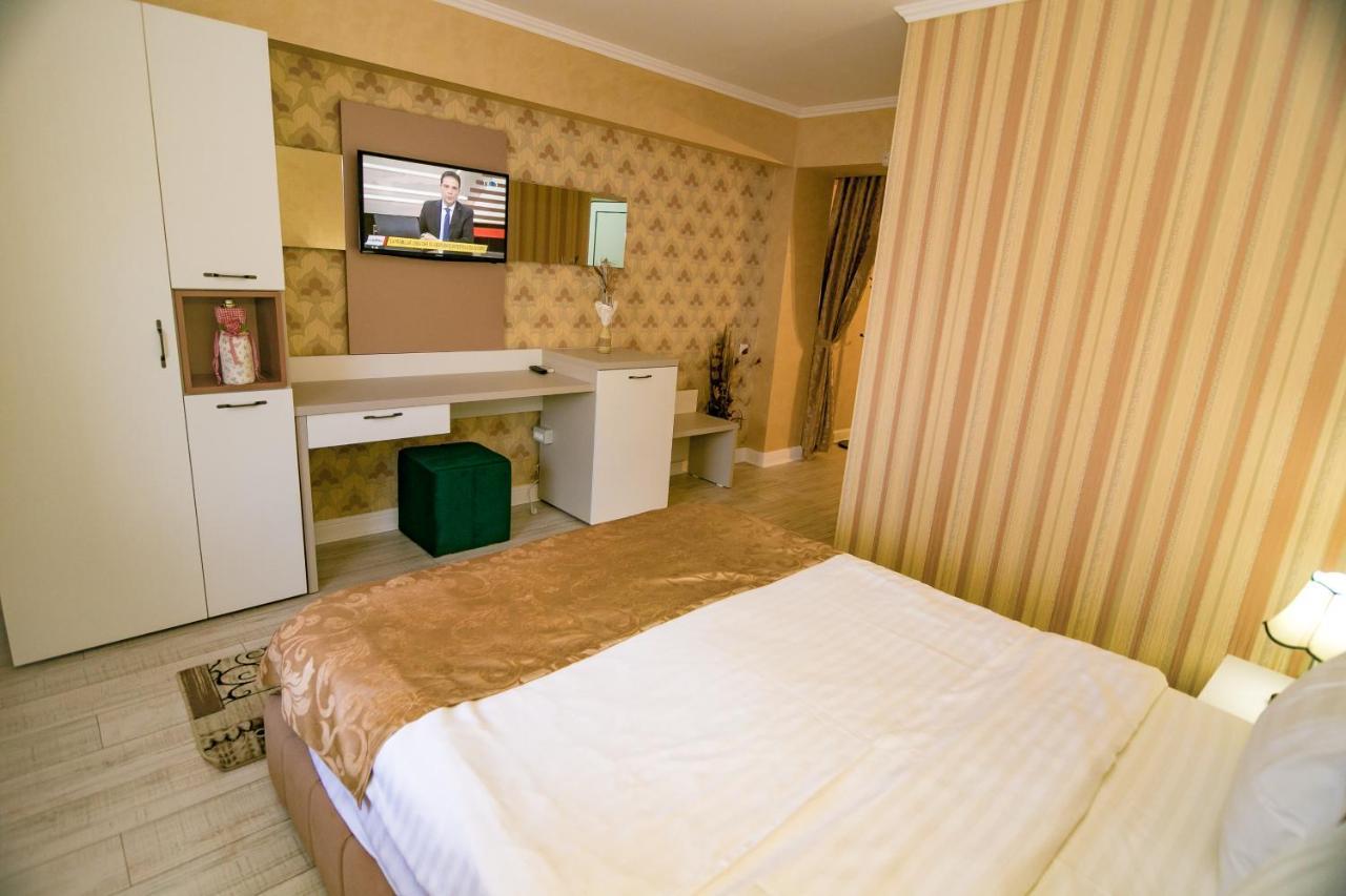 Floare De Iris Hotel Vama Veche Luaran gambar