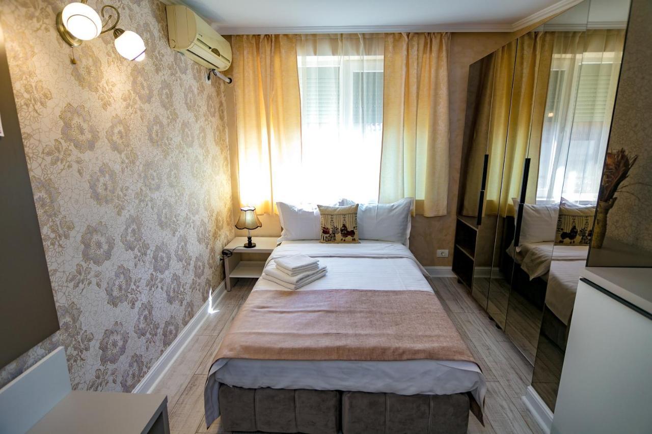 Floare De Iris Hotel Vama Veche Luaran gambar