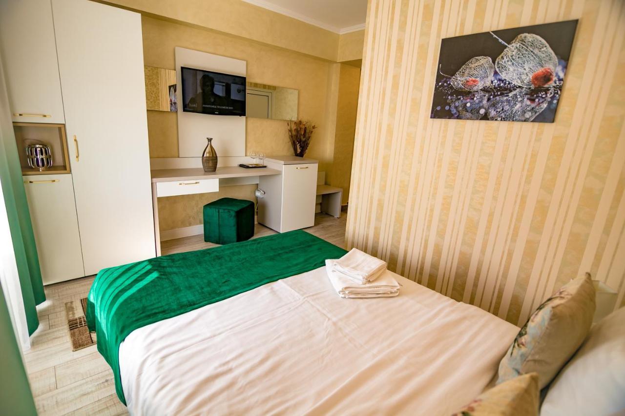 Floare De Iris Hotel Vama Veche Luaran gambar