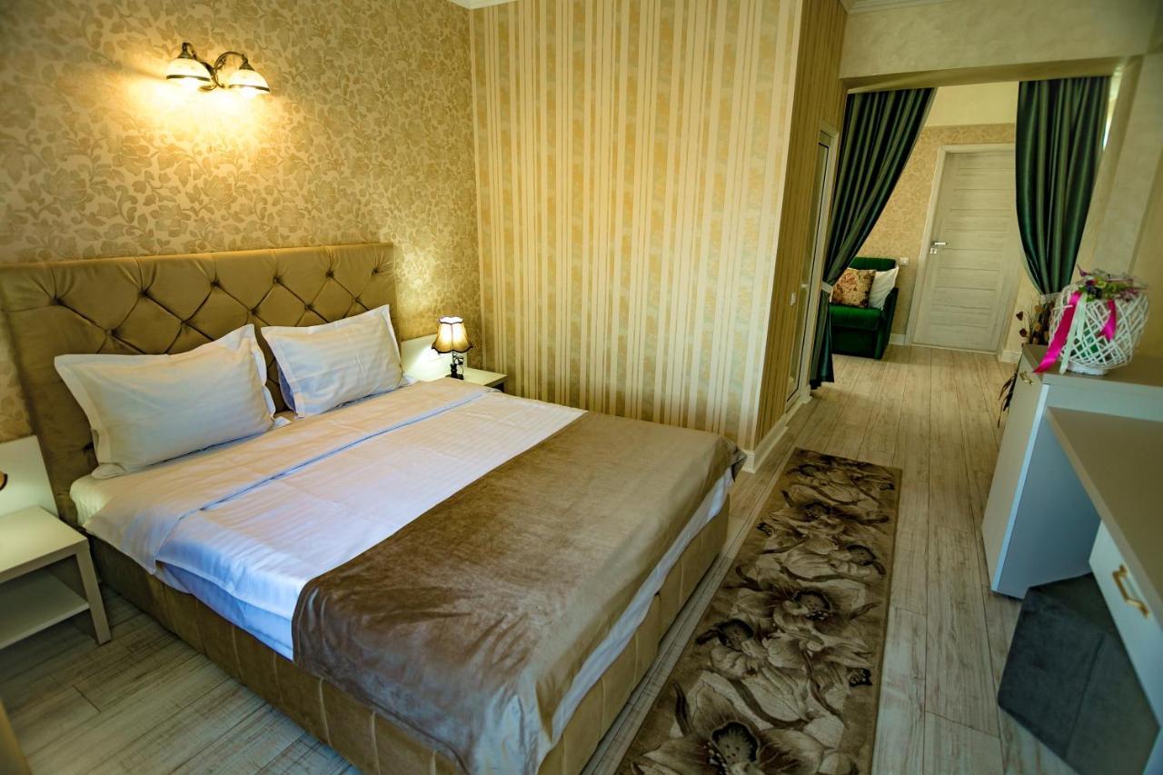 Floare De Iris Hotel Vama Veche Luaran gambar