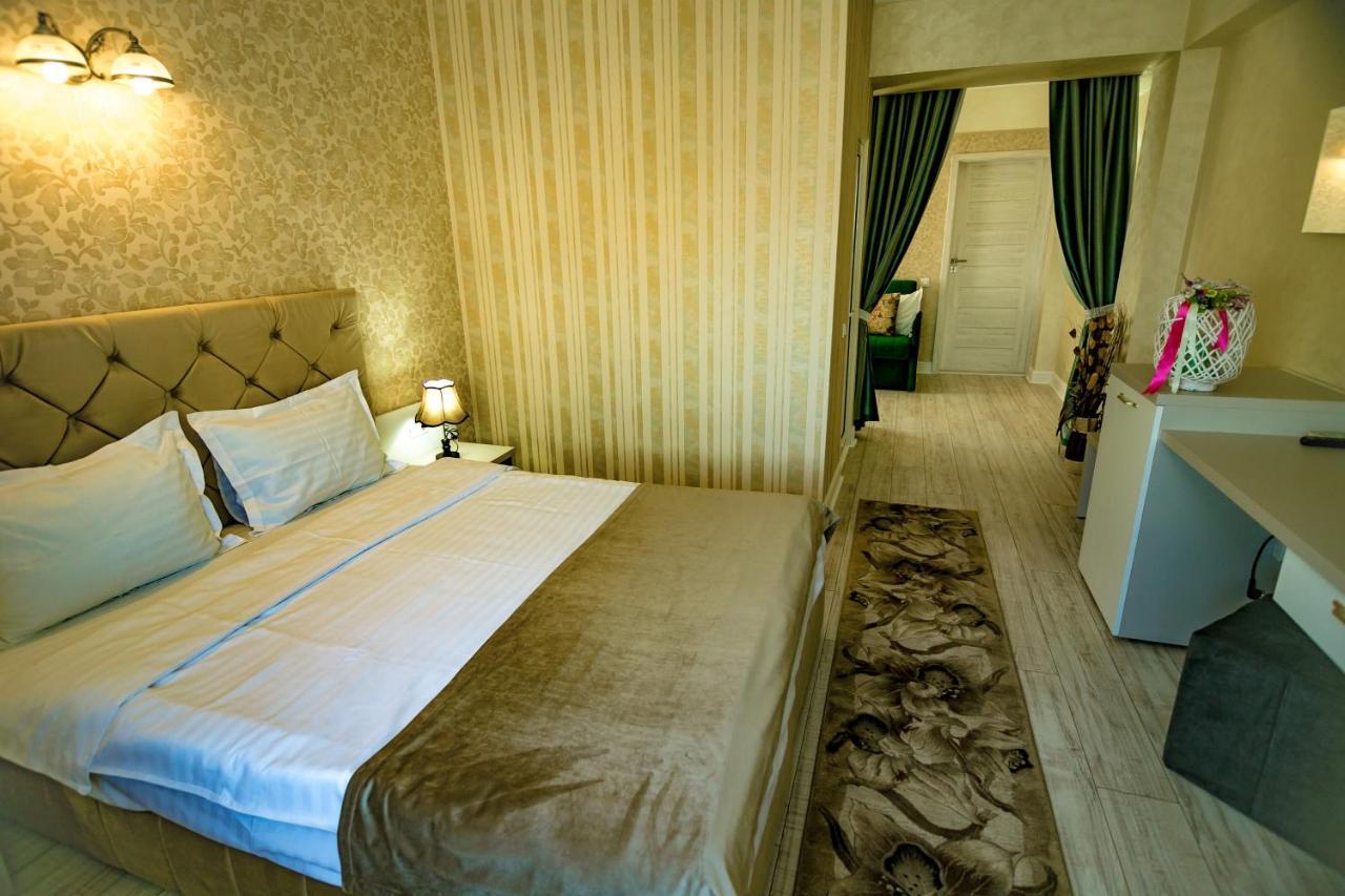 Floare De Iris Hotel Vama Veche Luaran gambar