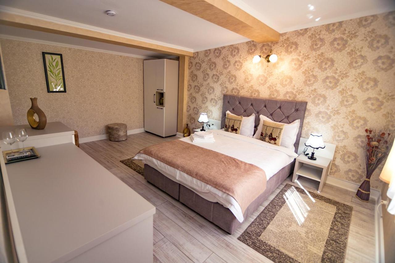 Floare De Iris Hotel Vama Veche Luaran gambar