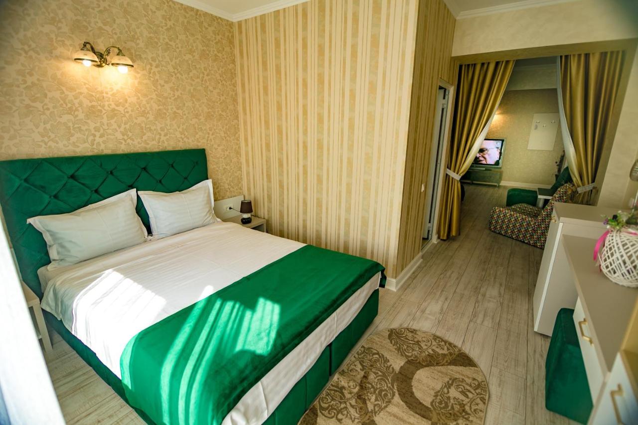 Floare De Iris Hotel Vama Veche Luaran gambar